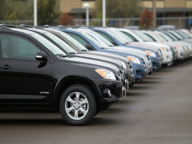 Navigating car buying in a post-hurricane market