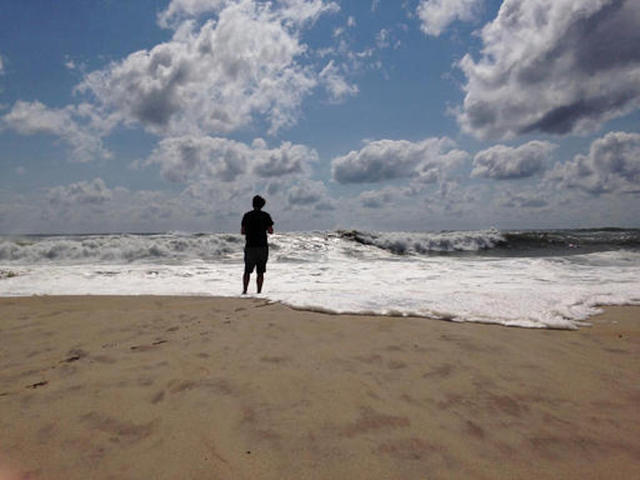 Hermine expected to weaken as it lingers offshore