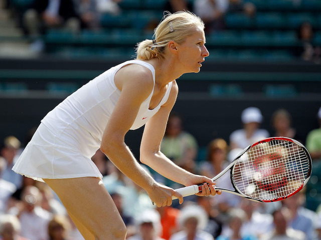 Jana Novotna: Former Wimbledon champion dies