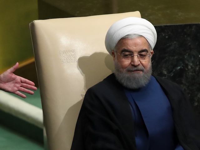 Iran protests: Government supporters join counter rallies