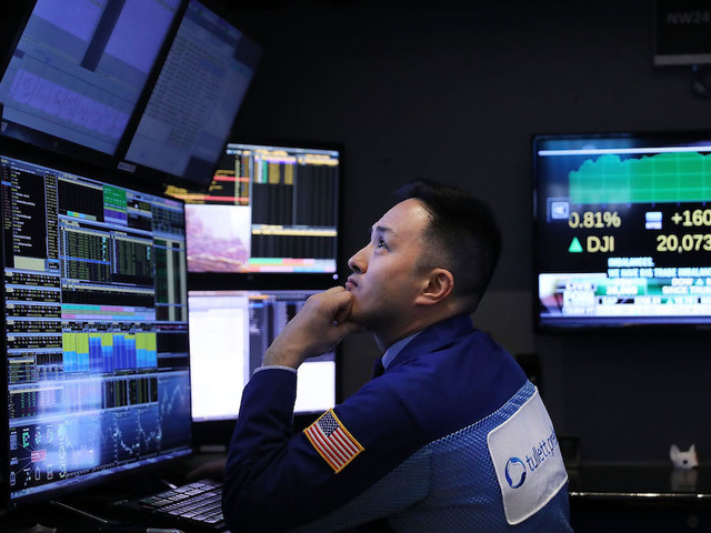 Dow roars back for 567-point gain after scary start