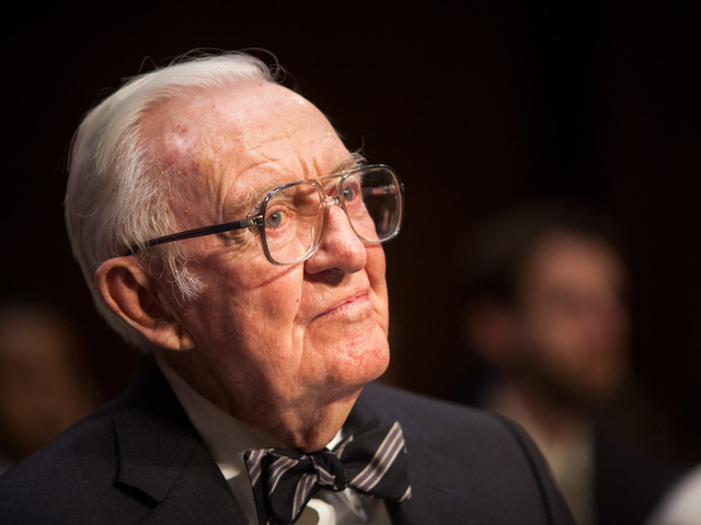 Retired Justice Stevens argues for repeal of Second Amendment