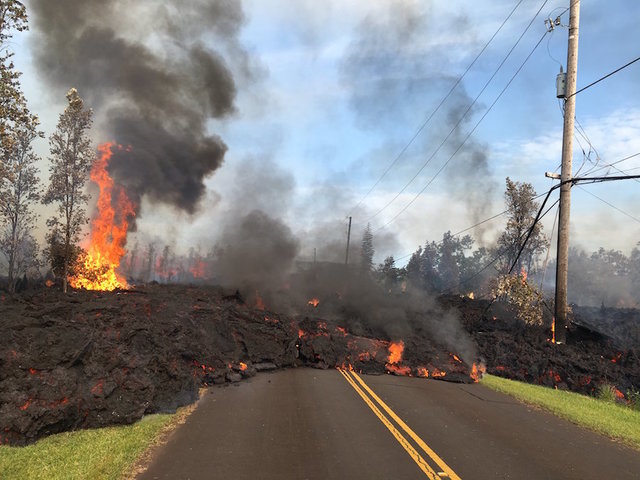 Hawaii volcano eruption destroys more than 2 dozen homes