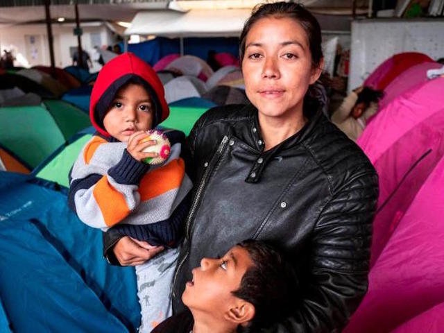 US lost track of 1,500 immigrant children, but says it's not 'legally responsible'